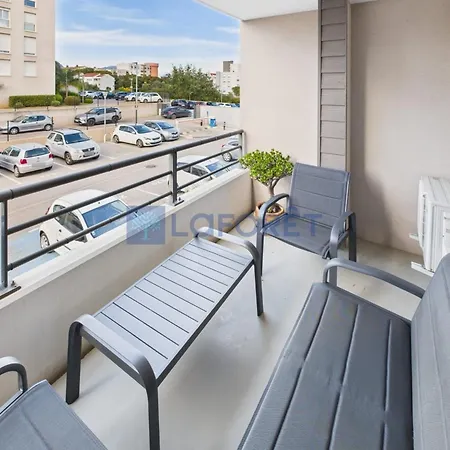 Apartment A T2 Climatise Avec Wifi Et Parking