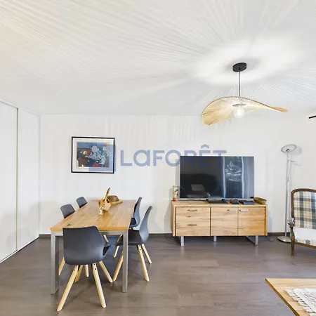 A T2 Climatise Avec Wifi Et Parking Apartment